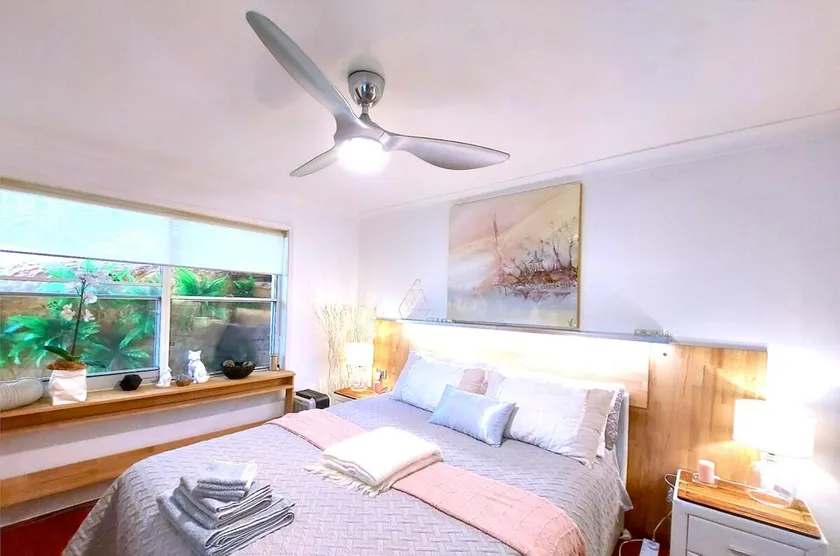 Cozy Home in Famous Palm Beach! Walks to beach! - Image 1