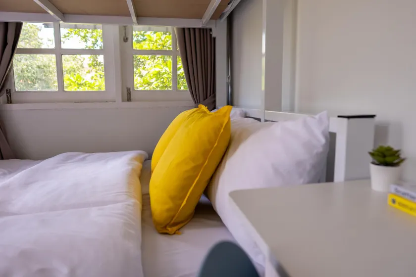 Kanal Bangkok Service Residence - Image 1