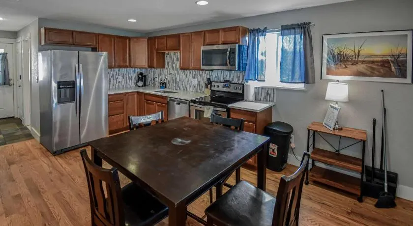Cozy and Budget Friendly Single Bedroom in the Heart of Denver - Image 1