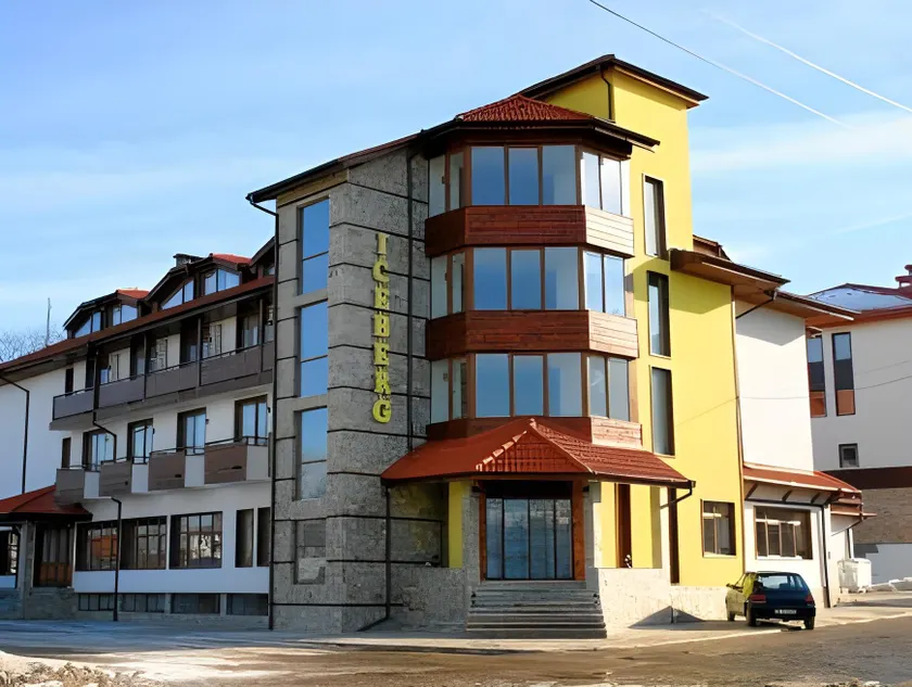Hotel Iceberg Bansko - Image 1