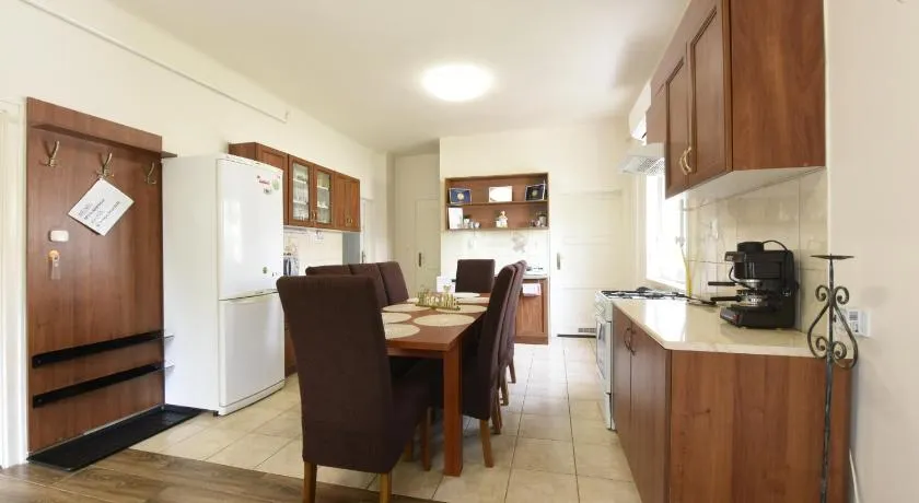 Milán Apartment - Image 1