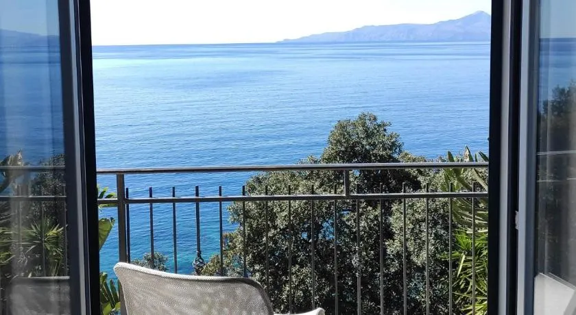 Judia Camere sul mare - Image 1