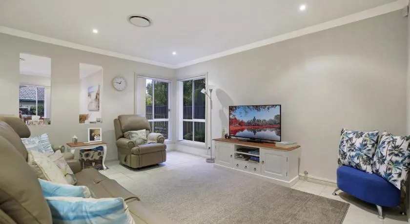 Ocean Beach Holiday House - Image 1