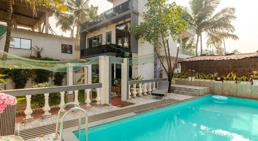 4BR Riverview Luxury Villa with Private Pool & Staff - Image 1