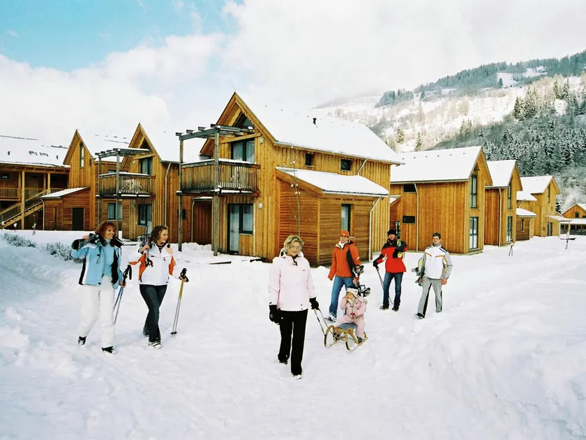 Magnifica casa con terrazza, piscina e sauna | Vista sulla montagna | Vicino alle piste da sci | Ammette animali domestici - Image 1