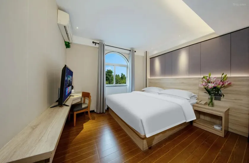 Wenxing Hotel (Huajing Road Metro Station Branch, Shipai Campus of South China Normal University, Gu - Image 1