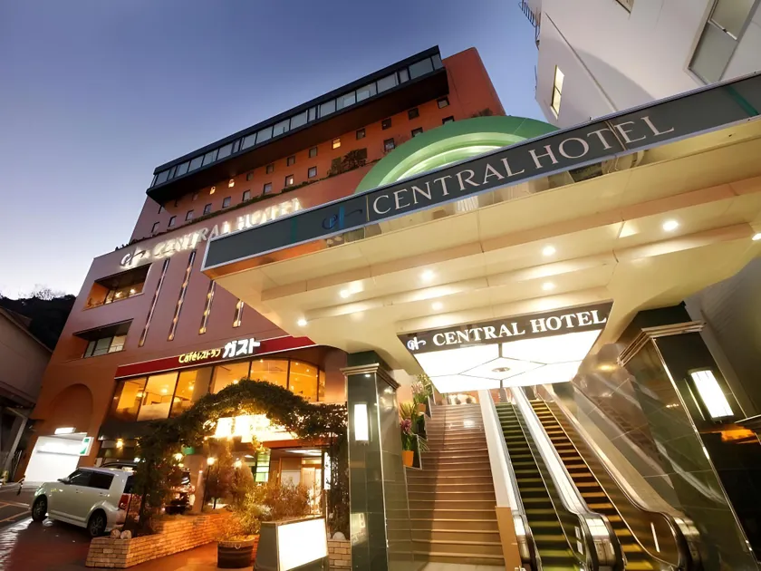 Central Hotel - Image 1