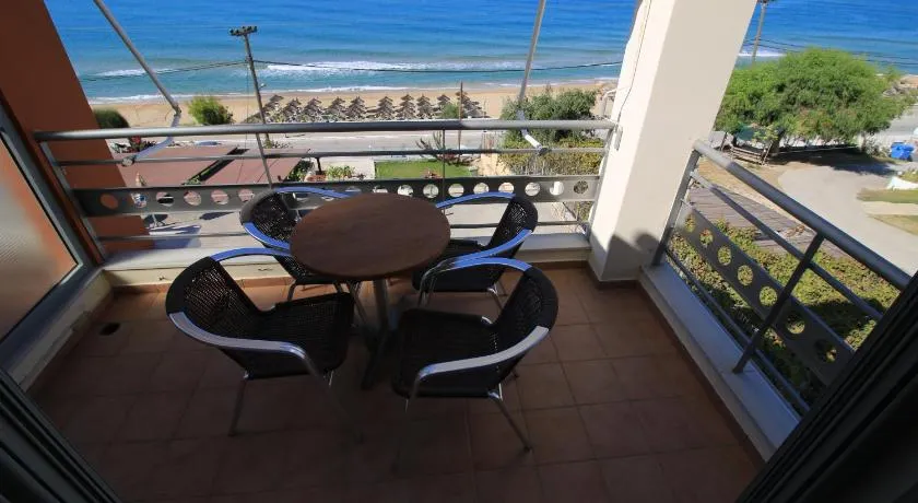 Platis-Gialos apartments - Image 1
