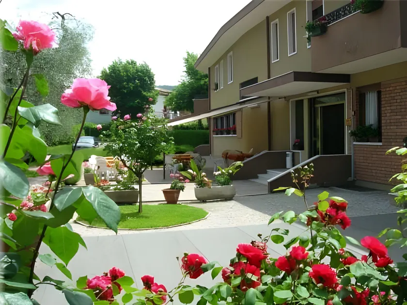 Hotel Lory - Image 1