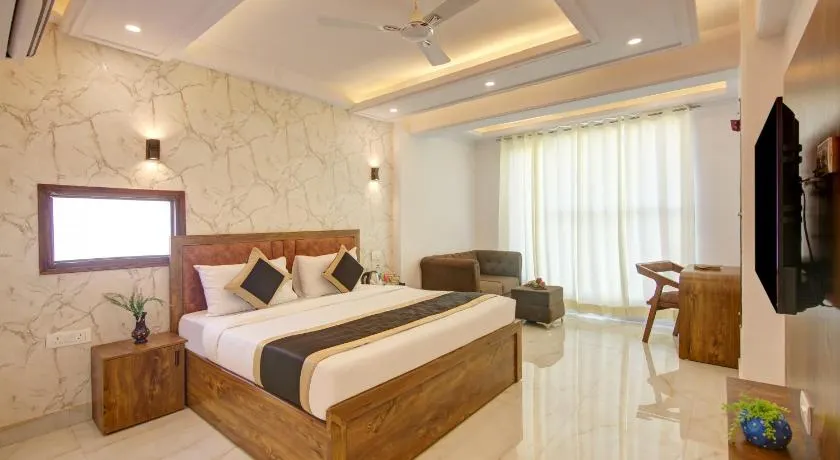 Revking--Hotel The Emporio Grand Near Vaishali Metro Station 3-star Hotel l Vaishali, Ghaziabad - Image 1