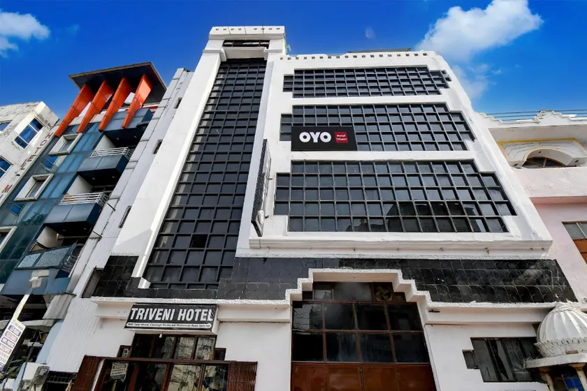 Super HOTEL O TRIVENI - Image 1