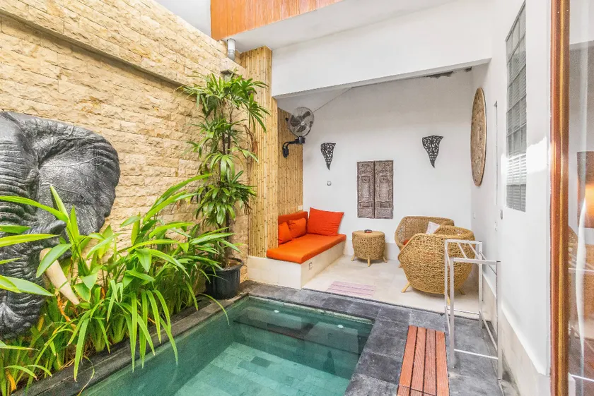 Cozy traditional villa 15 min walk from the beach - Image 1