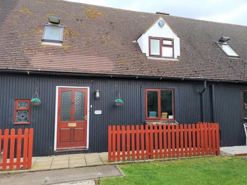 Chalet Cottages - Image 1