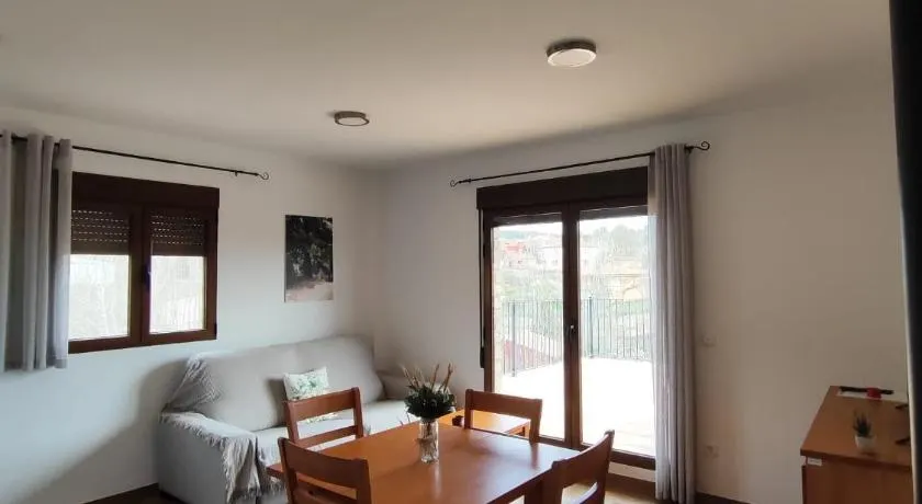Apartamentos Rurales La Capellanía de Alobras - Image 1