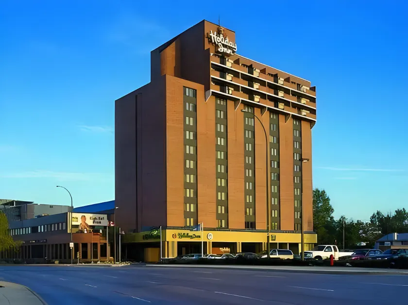 Holiday Inn Airport West - Image 1