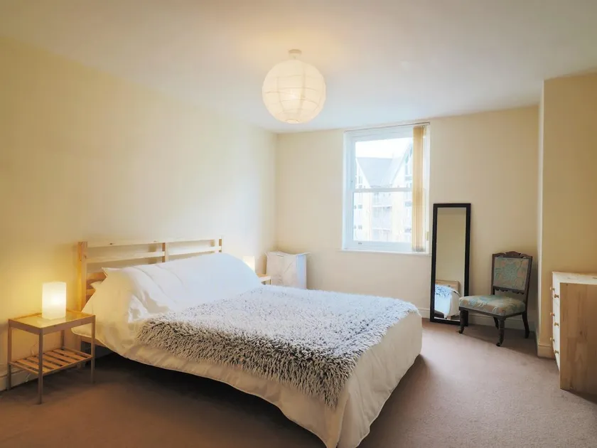 Host & Stay - Bingley Court - Image 1