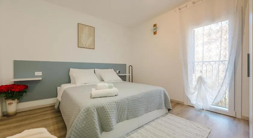 Colline di Castelcucco - Free Parking & Wi-Fi - Image 1