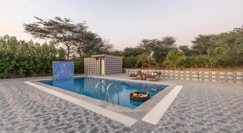 ELIVAAS Signature 5 BHK With Pvt Pool & Garden - Zenora - Image 1