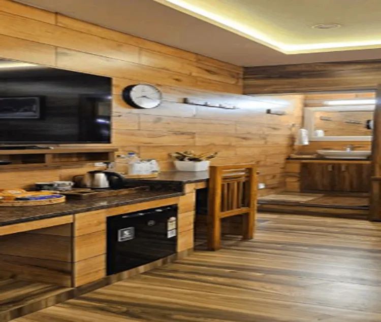 S & B Dreams House - Image 1