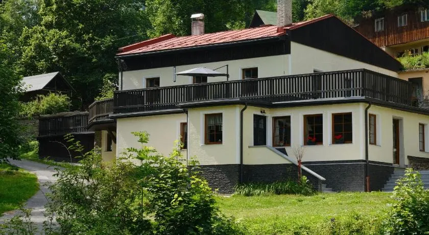 Penzion Mája - útulný penzion blízko přírody a svahů v Krkonoších - Image 1