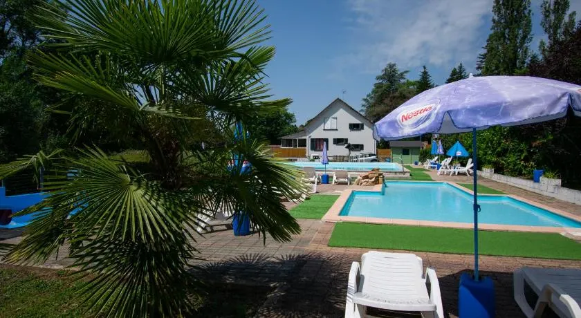 Camping des Bains - Image 1