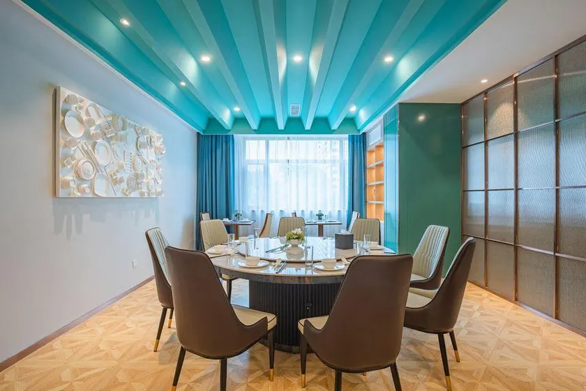 Rezen Select Lanzhou Gongmao Railway Bureau Hotel - Image 1