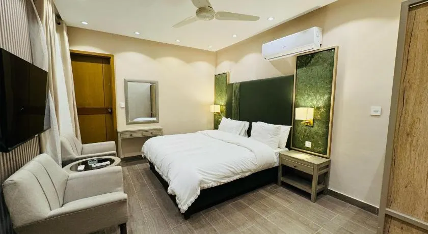 Shelton Legacy Peshawar - Image 1