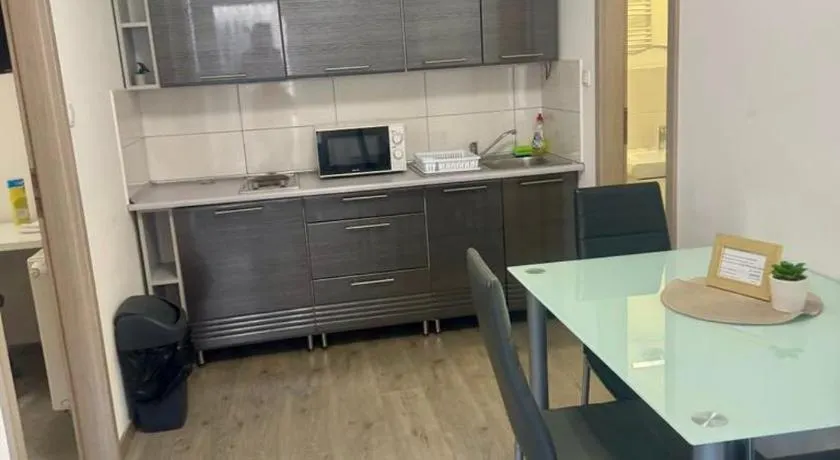 Star Apartment 1 - Image 1