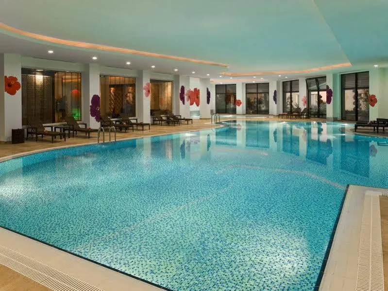 Avantgarde Luxury Resort - Image 1