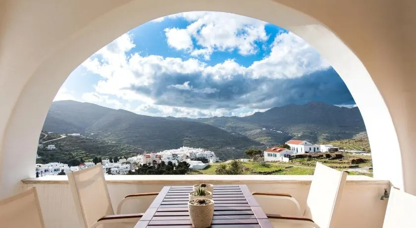 Pirgos Suites - Image 1