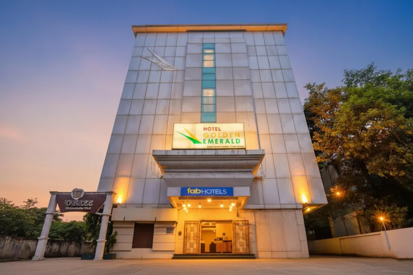FabHotel Golden Emerald - Image 1