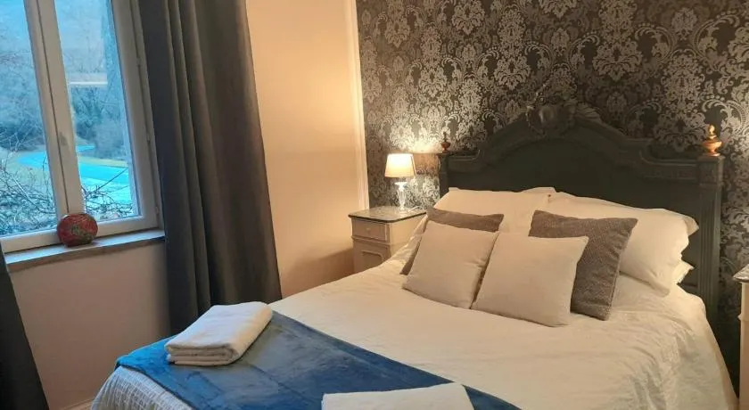 Les Roches Chambre d'Hotes - Image 1