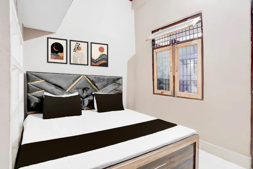 SPOT ON Sky Hotel - Image 1