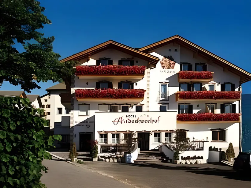 Hotel Andechserhof & Mountain Sky - Image 1