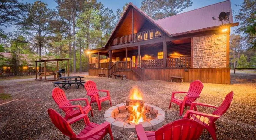 Silver Dollar Lodge - Image 1
