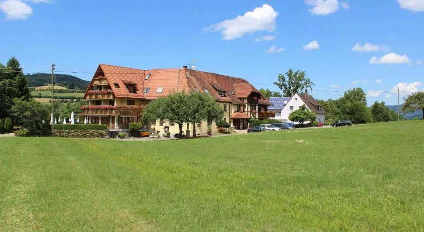 Landgasthof zum Schützen - Image 1
