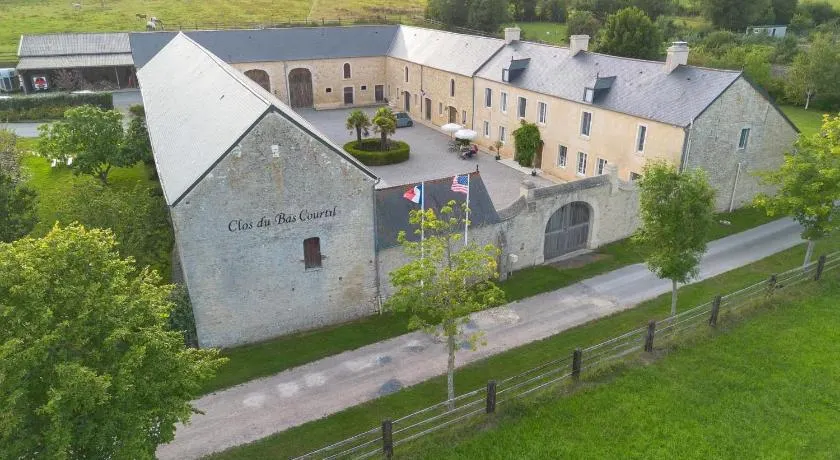 Le Clos du Bas Courtil Guesthouse B&B Omaha Beach - Image 1