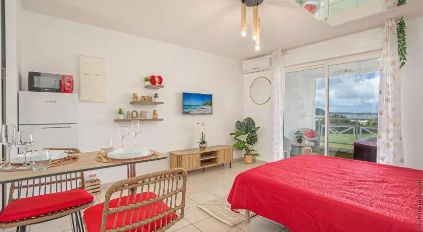 La love Room Marin - Image 1