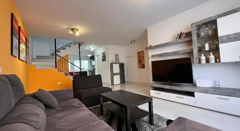 Casa La Laguna - Image 1