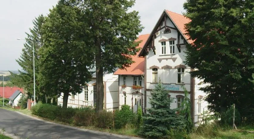 Dom pod Orlimi Skałami - blisko Zamku Czocha i Jeziora Leśniańskiego - Image 1
