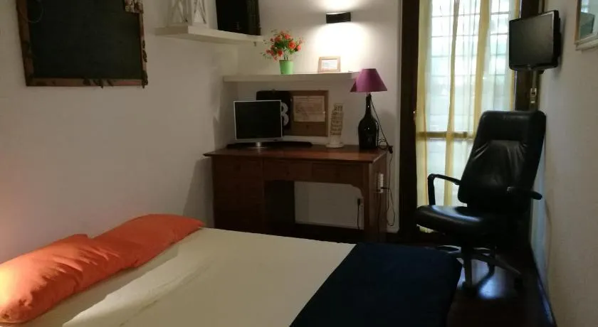 ROMA METRO JONIO Double ROOM with BATHROOM - Image 1