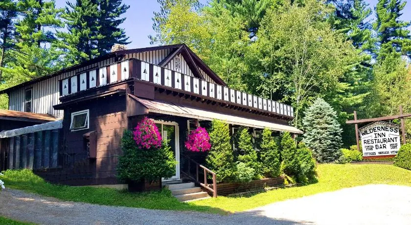 The Wilderness Inn: Chalets - Image 1
