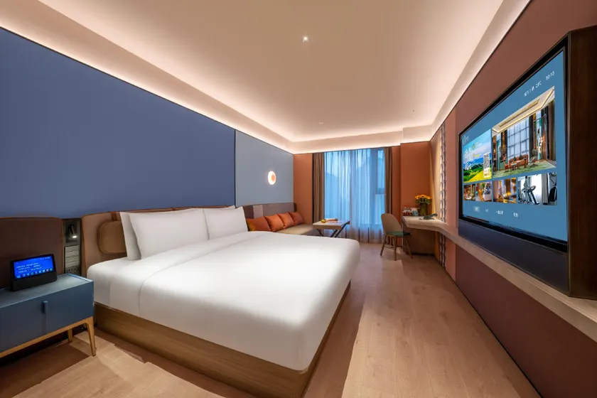 Orange Hotel Kunming Railway Station - Image 1