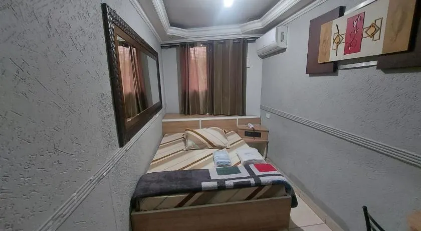 Hotel Luar - Image 1