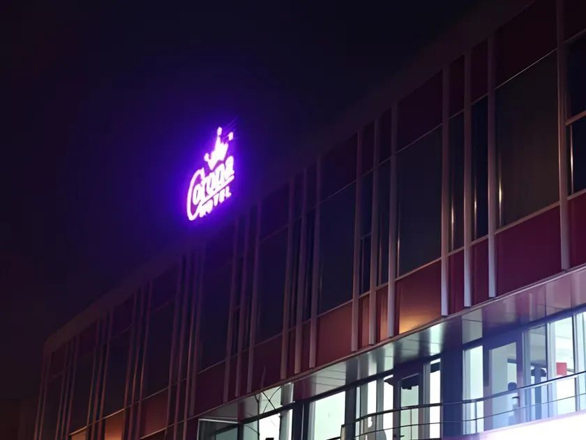 Hotel Corona - Image 1