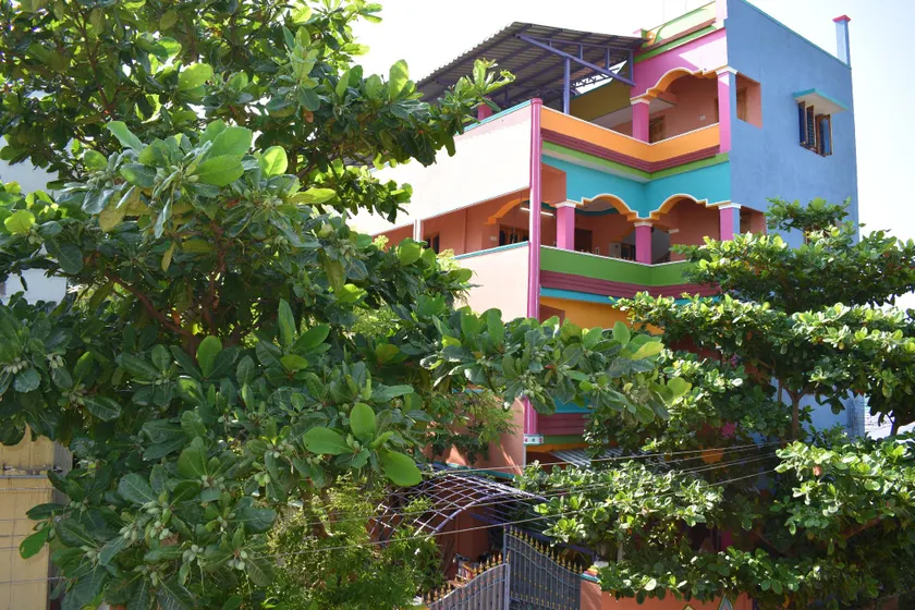 Rainbow Guest House - Image 1