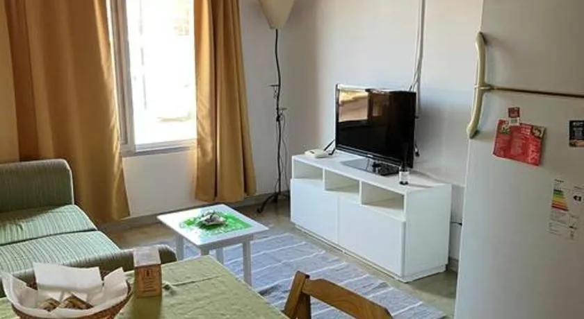 Cálido departamento en Tigre - Image 1