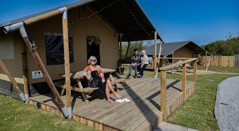 Little Pig Glamping - Image 1