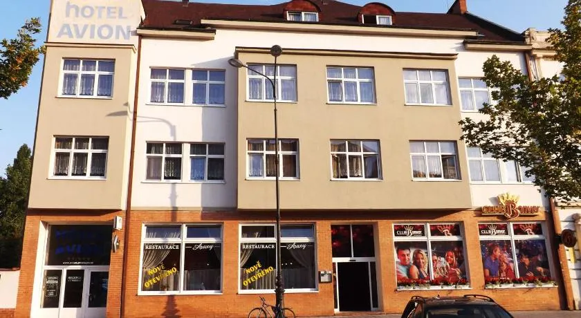 Hotel Avion - Image 1