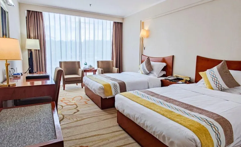 Dali Harbour Hot Spring Hotel (Dali High-speed Railway Station) - Image 1